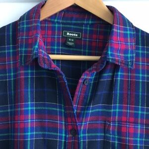 Roots Flannel Plaid Button-Up Shirt Size M